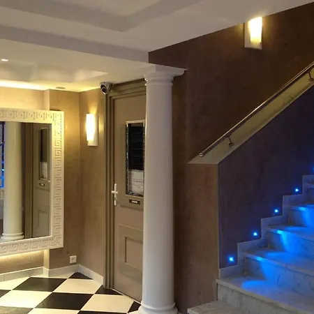 Wdf Right In The Heart Of Cannes!! קאן